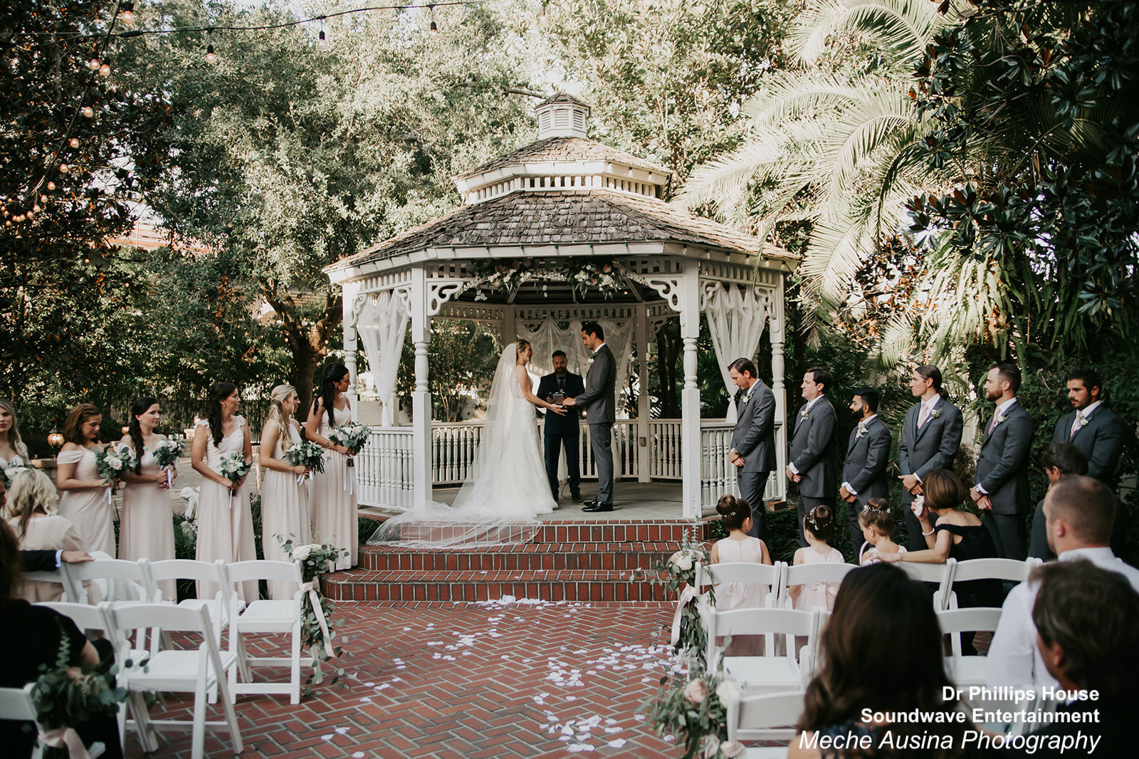 orlando garden wedding - dr phillips house - orlando wedding venue - soundwave dj - orlando wedding dj