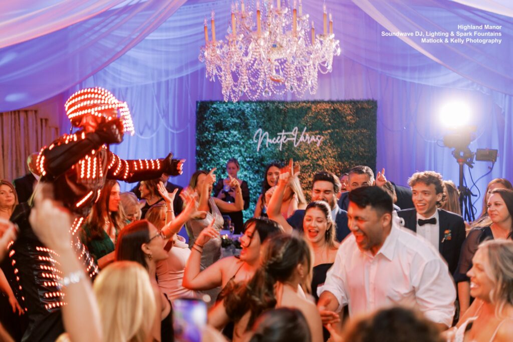 LED robot Highland Manor Wedding - Soundwave Entertainment DJ Orlando